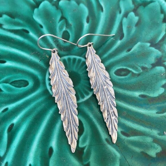 Lightweight Silver Feather Earrings  - Picture 4 of 5